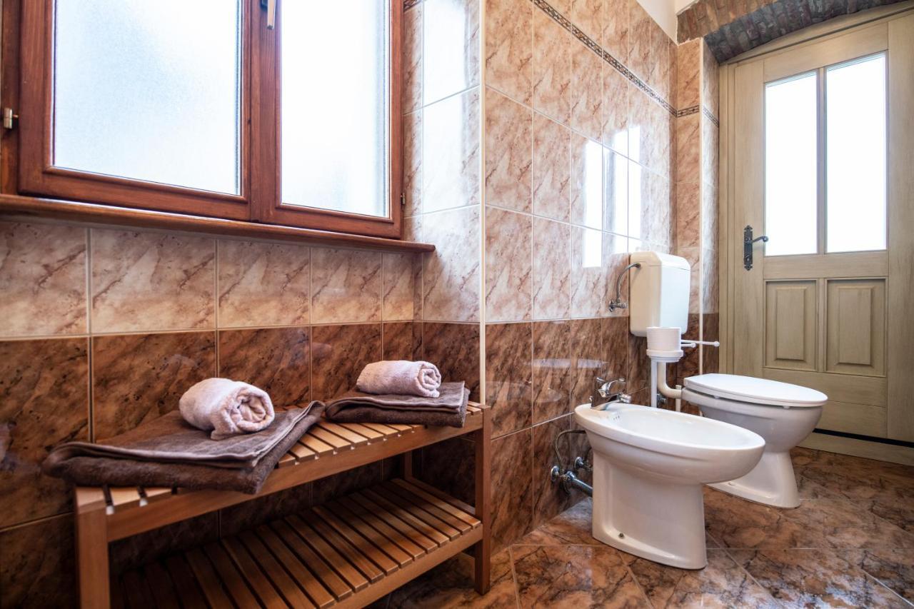 Old Town Studio And Apartment Vrsar Exterior foto